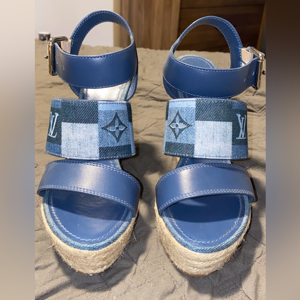 LV Summer Wedges